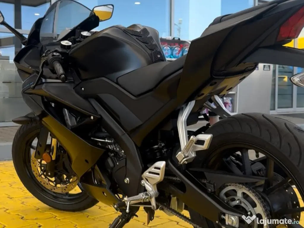 Motocicletă Yamaha YZF125