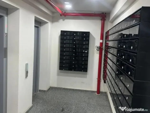 Garsoniera de inchiriat la 7 minute de metrou Berceni