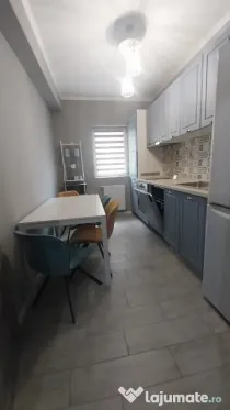 Ap 2 decomandat, mobilat si utilat, parcare zona Florilor, Floresti