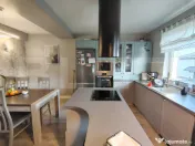 Casă individuală la cheie 5 camere, 170 mp, teren 633 mp, 