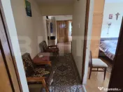 Apartament de vânzare compartimentat cu 3 camere 