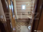 Apartament de vânzare compartimentat cu 3 camere 