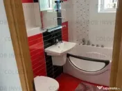 Apartament 4 camere, decomandat - zona Noua 