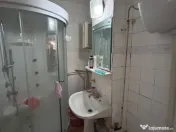 - Apartament 3 camere conf. 1 decomandat Plantelor, etaj int 