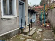 Casă individuală, 76 mp, 231mp teren Central Targoviste 