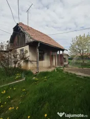 Casa batraneasca renovabila, 660 mp teren, in Mihai Viteazu 