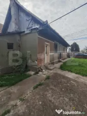 Casa batraneasca renovabila, 660 mp teren, in Mihai Viteazu 
