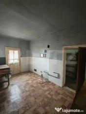 Casa batraneasca renovabila, 660 mp teren, in Mihai Viteazu 