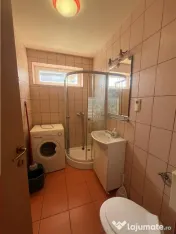 Garsoniera decomandata cu loc de parcare zona Turnisor din S 