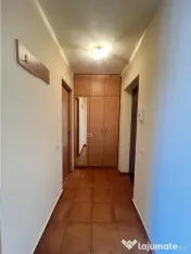 Garsoniera decomandata cu loc de parcare zona Turnisor din S 