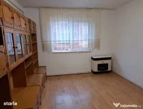 Garsoniera decomandata - zona Ghimbav