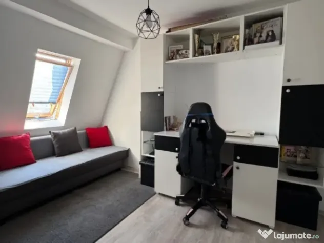 Apartament 3 cam tip mansardă, spațios și luminos – Dristor, Sector 3