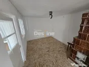 Casă individuală 2 camere - 250 mp teren - Bârlad 