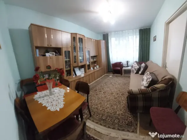 Se vinde apartament 3 camere, ultracentral