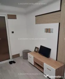 Garsoniera de vanzare zona Poarta 6