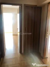 2 camere Calea C#259;l#259;ra#537;ilor pretabil pentru birou 