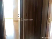 Garsoniera Calea Calarasilor, transformata in 2 camere, pret 