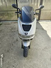 Scuter Peugeot Elyseo 