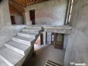Teren intravilan + casă la roșu de vânzare – Vădure... 