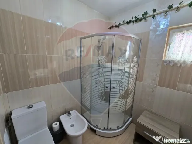 Apartament cu 3 camere de închiriat în ARED UTA