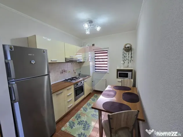 Apartament cu 3 camere de închiriat în ARED UTA