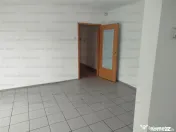 COLOSSEUM: Spatiu Comercial acces stradal vitrina Astra Uranus 