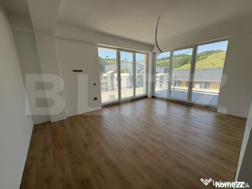 Apartament 2 camere, 52 mp, terasa 73 mp, zona Donath