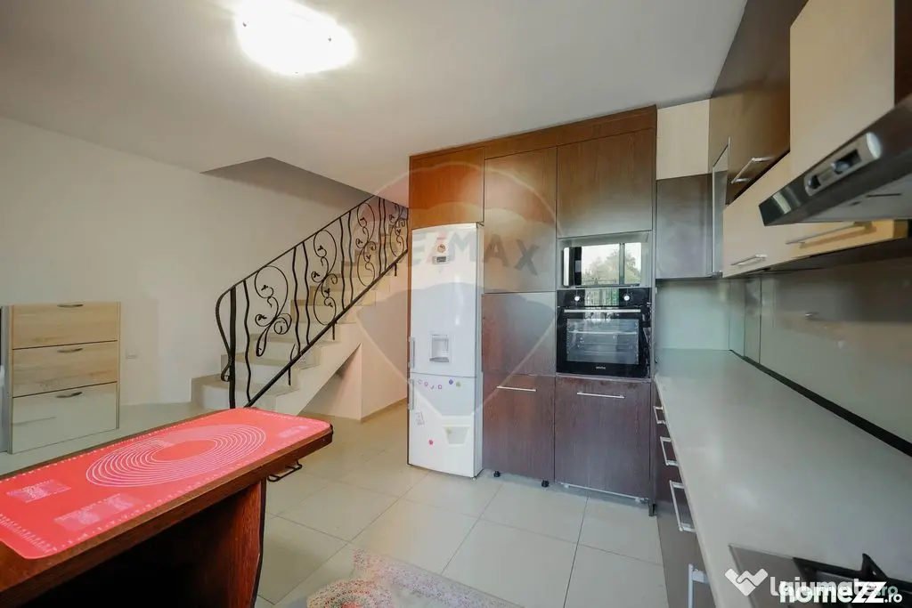 Duplex cu 3 camere de vânzare, zona Ioșia, Oradea