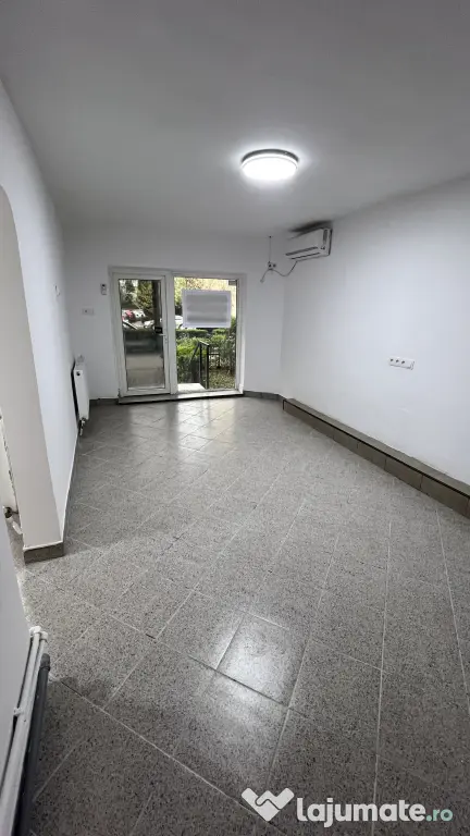 Spatiu comercial de vanzare