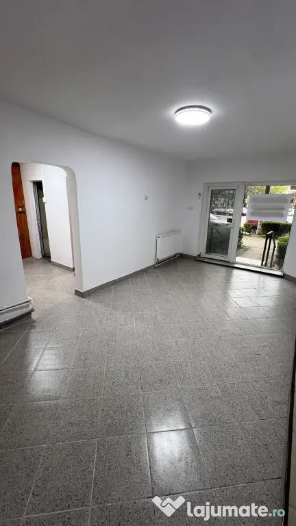 Spatiu comercial de vanzare