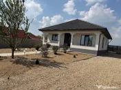 Casa noua in localitatea Carandeni 