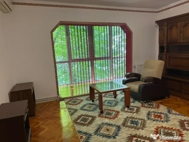 Apartament 2 camere Micalaca decomandat