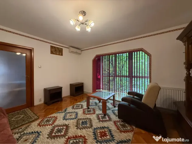 Apartament 2 camere Micalaca decomandat