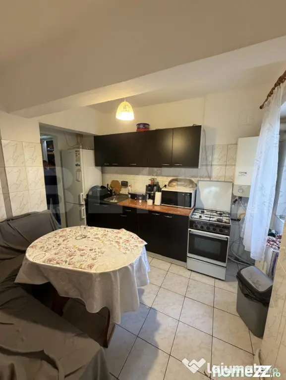 Apartament de vânzare cu 3 camere, 65 mp, zona Micro 16 - Satu Mare (Satu-Mare)