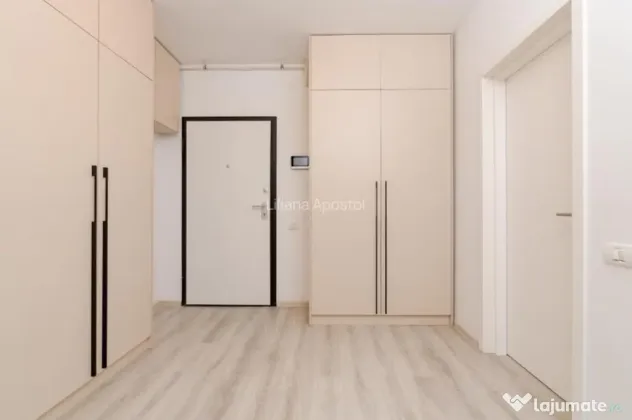 Timpuri noi prima inchiriere etaj 2