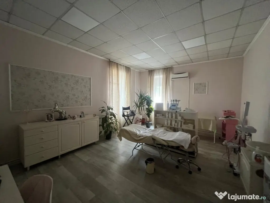 Spațiu comercial ultracentral premium de vânzare, 721 mp u