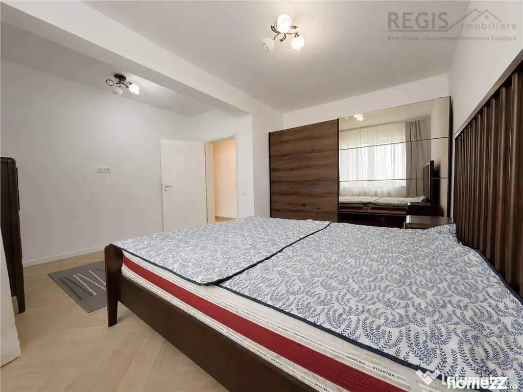 Apartament nou cu 2 camere si parcare zona Mall Coresi