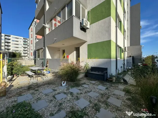 Apartament 2 camere gradina { Strada Biruintei }