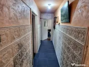 Piata ciresica-apartament 4 camere decomandat 