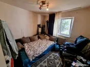 Piata ciresica-apartament 4 camere decomandat 