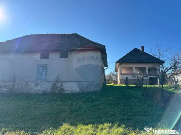 Benesat - DE VANZARE- GOSPODARIE la cheie