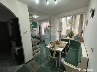 Apartament cu 3 camere de închiriat în zona Central 