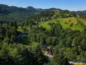 Ansamblu de 3 case, tip A frame, Moieciu de Jos, constructie 