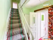 Apartament in casa cu intrare separata si curte proprie, Bai 