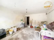 Apartament in casa cu intrare separata si curte proprie, Bai 