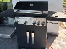 Grătar pe gaz cu 4+1 arzătoare și plită