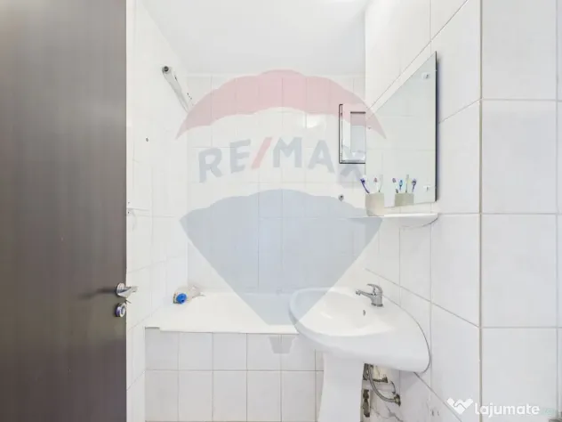 Apartament 4 camere cu vedere superbă la Lacul Tei