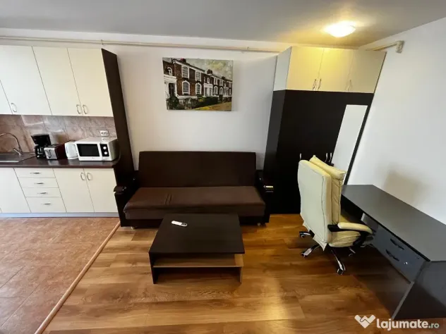 Apartament 2 camere semidecomandat zona Florilor