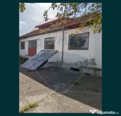 Casă si spatiu comercial cu suprafata de 483 mp 