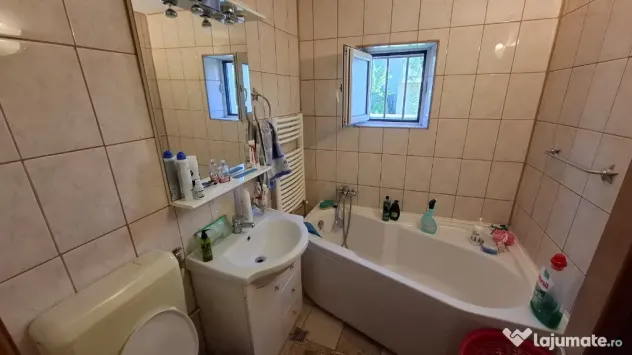 Apartament 3 camere Parter
